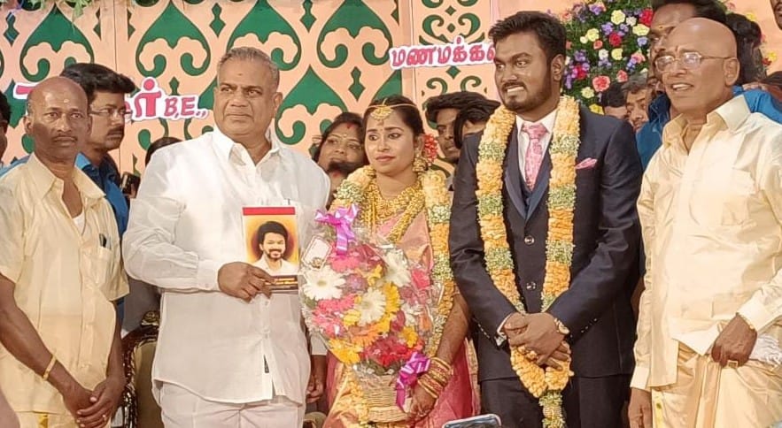 புஸி ஆன்ந்த வாழ்த்து 