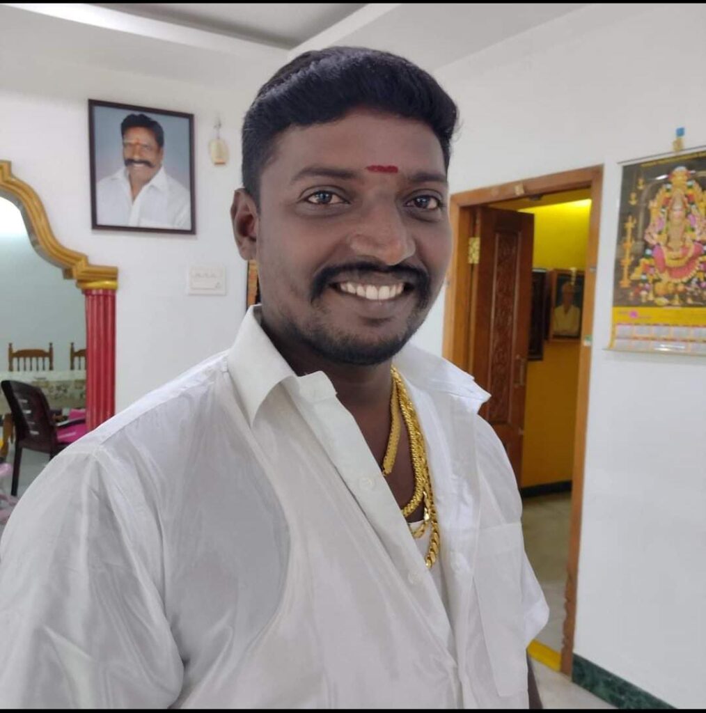 ஊராட்சி மன்ற தலைவர் ரவிசந்திரன் மகன்..