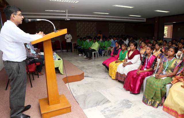 முதலாம் ஆண்டு மாணவ மாணவிகளுக்கான வரவேற்பு விழா