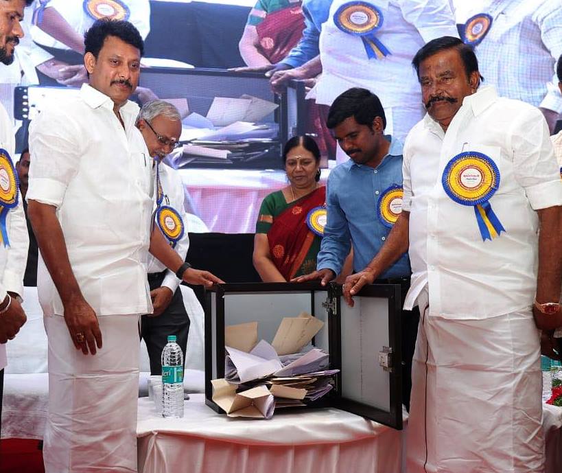 ஆசிரியர் மனசு....