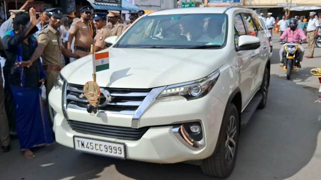 அமைச்சர் கார்