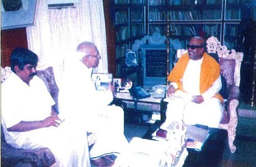 தோழர் மகபூப் பாட்சா - கலைஞருடன்
