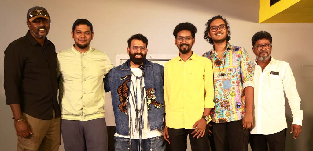 நீயே ஒளி - சந்தோஷ் நாராயணன்