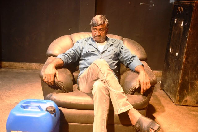 அக்கரன் (2)