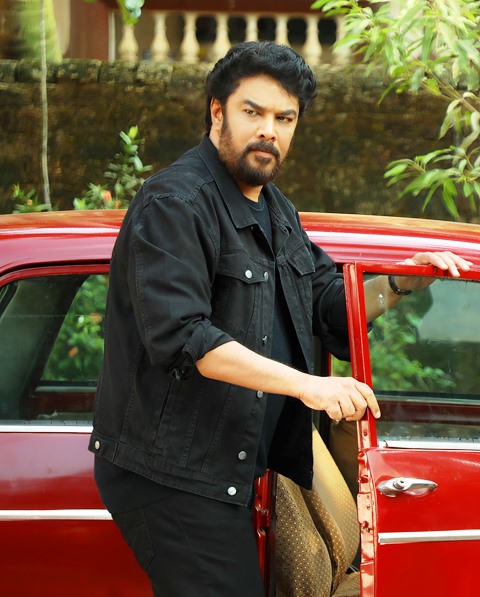 அரண்மனை-4