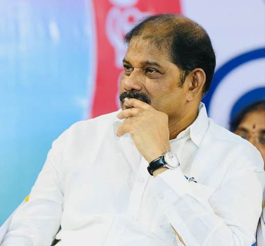 புதுக்கோட்டைத் தமிழ் சங்கத்தின் தலைவர் தங்கம். மூர்த்தி