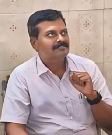 மாவட்ட பதிவாளர். பிரகாஷ்