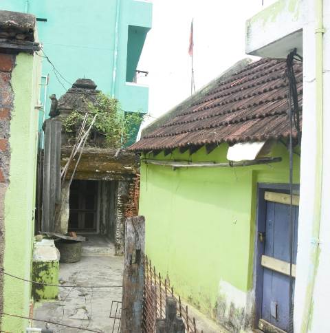 சென்னகேசவ பெருமாள் கோவில் ஆக்கிரமிப்பு