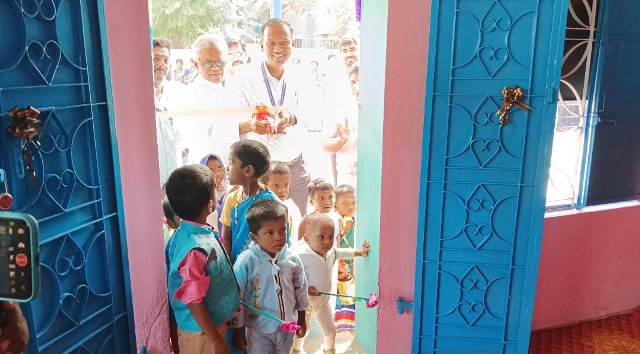 தொட்டில் குழந்தை அறை திறப்பு விழா