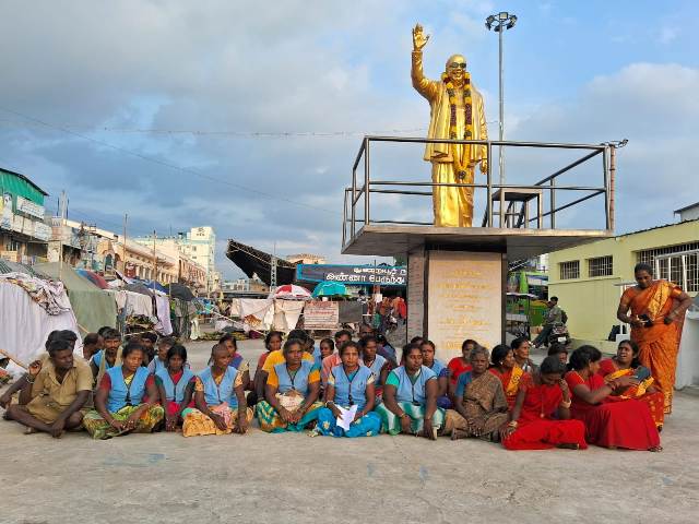 தூய்மை பணியாளர்கள் போராட்டம்