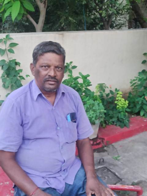 சிவசேனா கட்சியின் நகர தலைவர் சரவணன்.