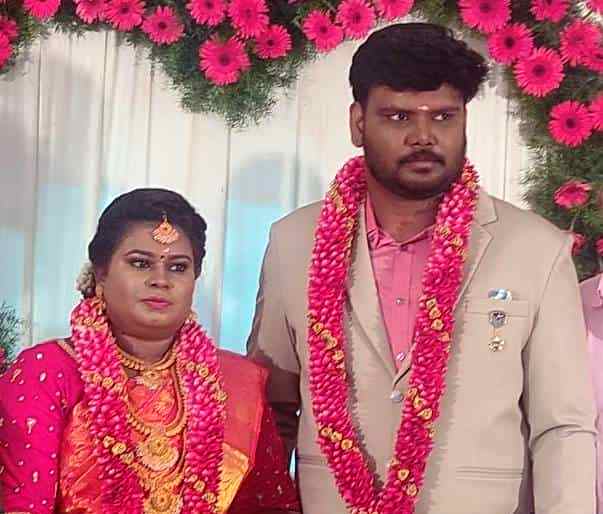 மோகன்தாஸ் – மற்றும் காதல் மனைவி எஸ்தர் 