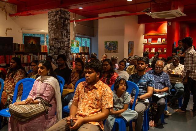 நூல் வெளியீடு