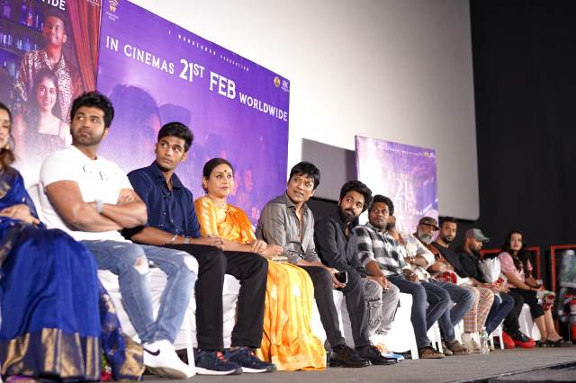  'நிலவுக்கு என்மேல் என்னடி கோபம்'.