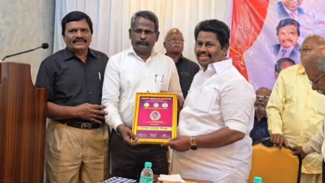 சட்டமன்ற உறுப்பினர் சாக்கோட்டை அன்பழகன்