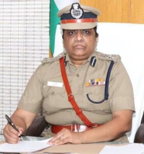 கமிஷனர் காமினி