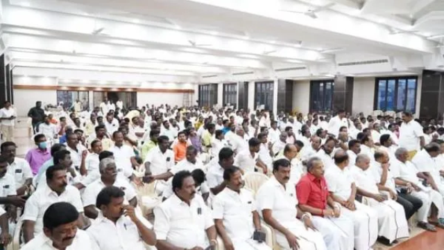 உடன்பிறப்புகளின் கோரிக்கை 