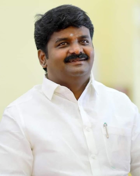 விஜயபாஸ்கா்