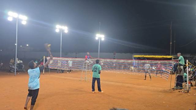 கட்டை பேட் பூப்பந்தாட்ட போட்டி