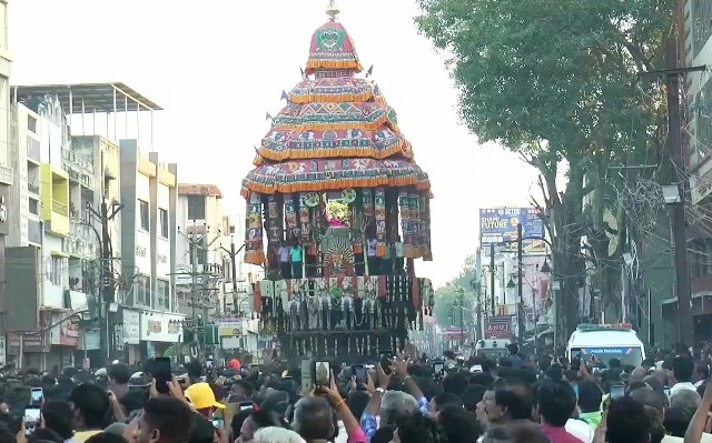 மதுரை சித்திரை தேரோட்டம்