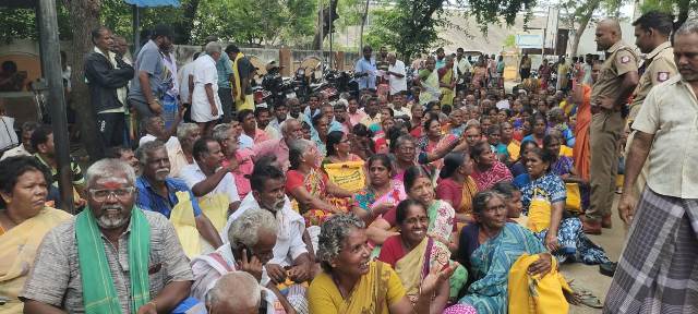 பரிவார் டெய்ரீஸ் மோசடி வழக்கு