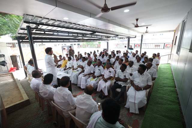 கழக செயற்குழு கூட்டம்