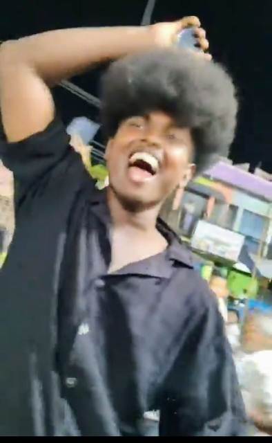 விஜய் ரசிகர்கள் அட்ரா சிட்டி !