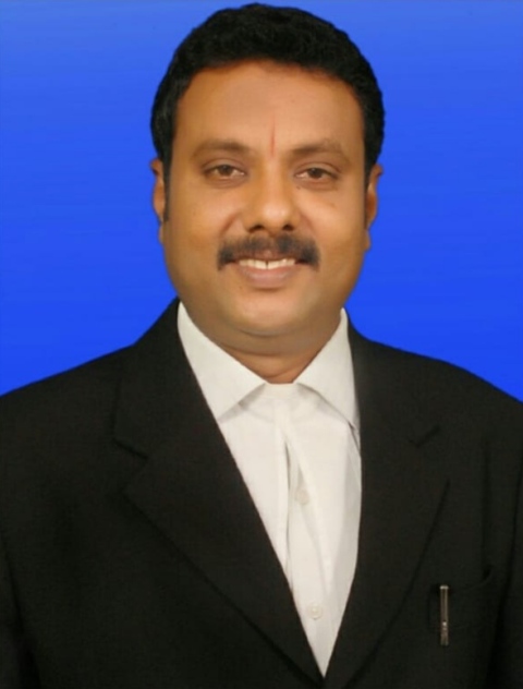 ஸ்ரீதர்பாபு.