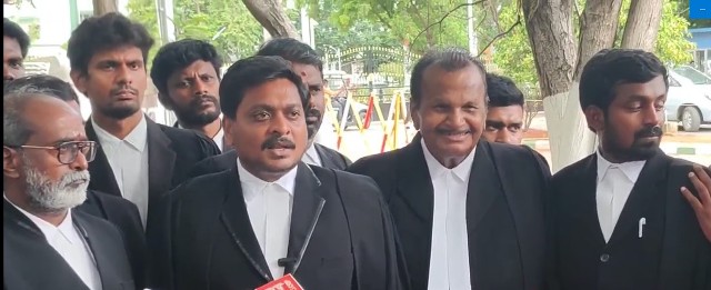 லாக் அப் டெத்