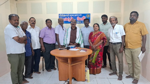 யாவரும் கேளீா் - 23