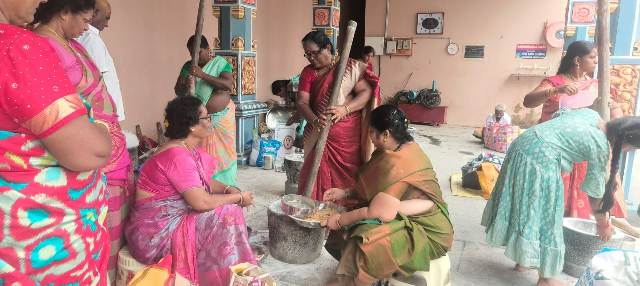 மாவிளக்கு பூஜை 