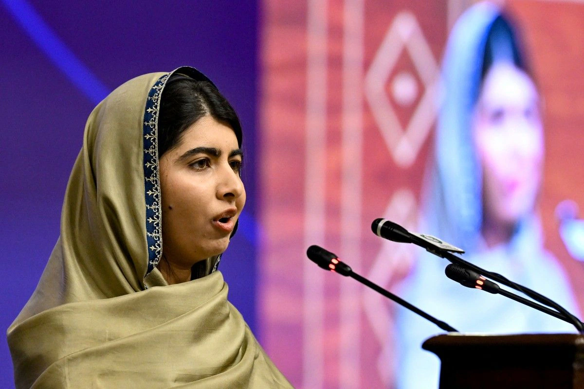 Malala Yousafzai (மலாலா யூசப்சையி)