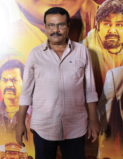 நடிகர் இளவரசு,