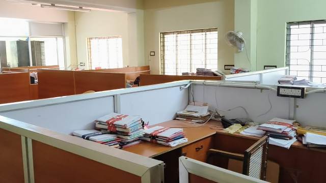 வருவாய்துறையினரின் வேலைநிறுத்தம்