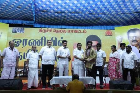 ஓரணியில் தமிழ்நாடு