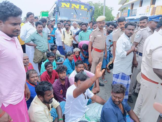 சாலை மறியல்
