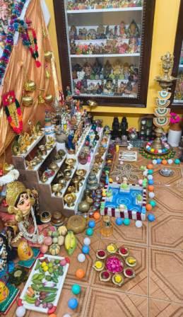 நவராத்திரி கொலு பொம்மைகள்