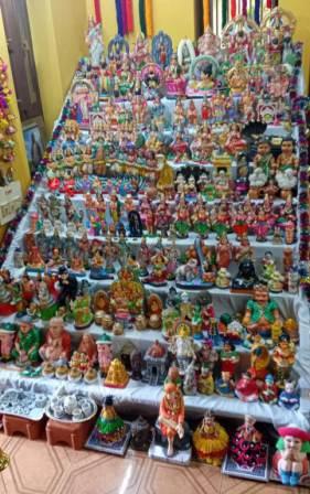 நவராத்திரி கொலு பொம்மைகள்