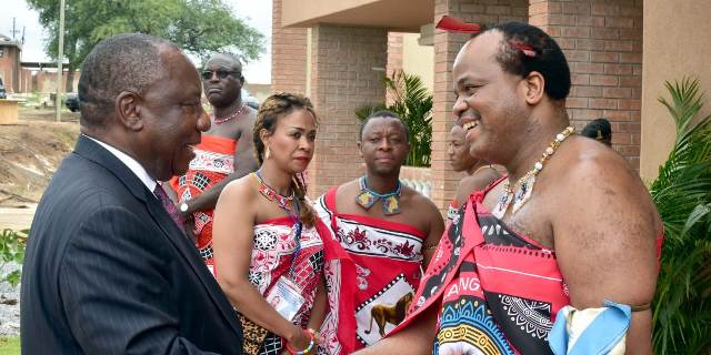 வியப்பில ஆழ்த்திய மன்னர்