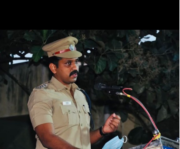 டி.எஸ்.பி. வினோத்