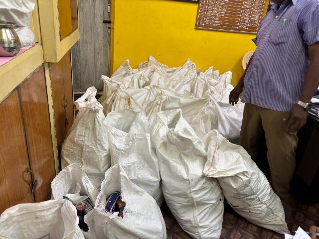 புகையிலை பொருட்கள் பறிமுதல்