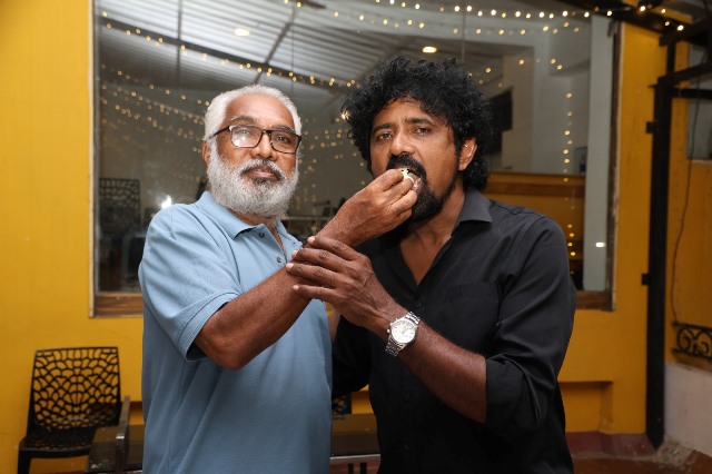 'ரோஜா மல்லி கனகாம்பரம்' 