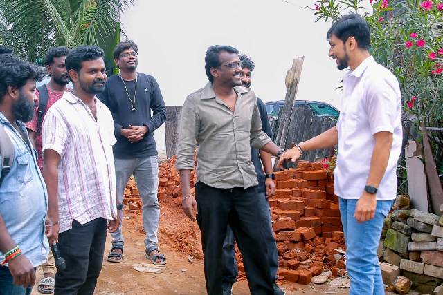 முதல் ஷாட் கிளாப்