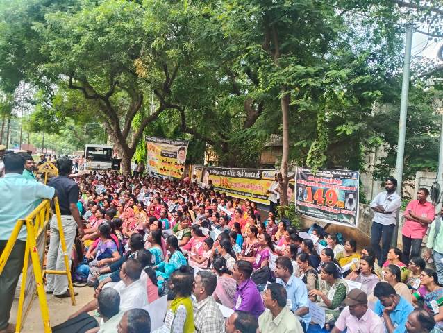 கவன ஈர்ப்பு போராட்டம்.