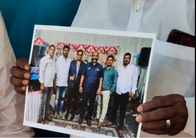 சர்ச்சையில் V CRORE இன்டர்நேஷனல்