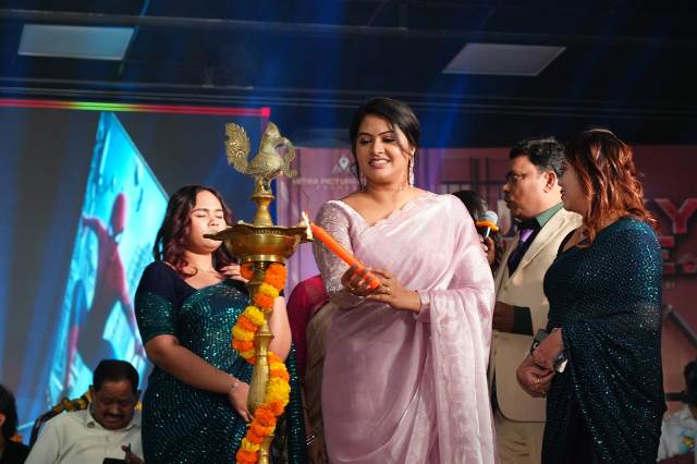 ’99/66’ பட விழா