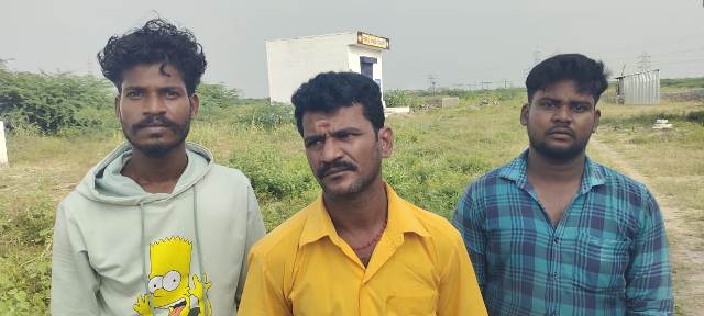 சட்ட விரோதமாக பட்டாசு உற்பத்தி செய்த நபர்கள்