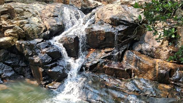 மாவிடை நீர்வீழ்ச்சி