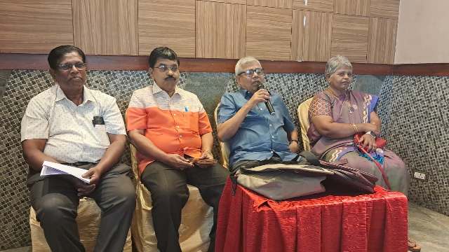 ஓய்வு பெற்ற கல்லூரி ஆசிரியர் சங்கம்