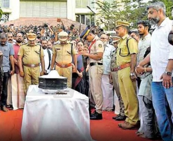 மரணமற்ற தேவதை